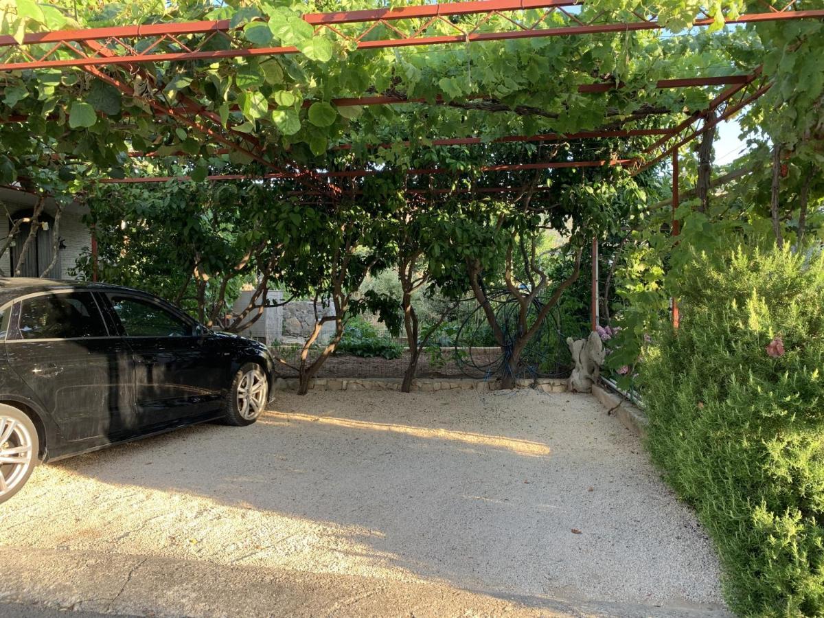 Apartments By The Sea Grebastica, Sibenik - 4881 Baselovici Exterior photo