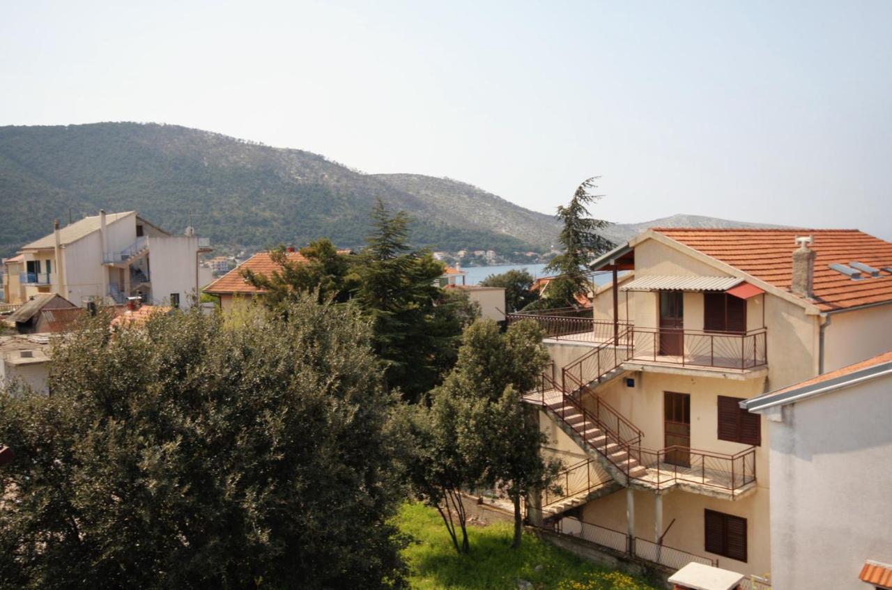 Apartments By The Sea Grebastica, Sibenik - 4881 Baselovici Exterior photo